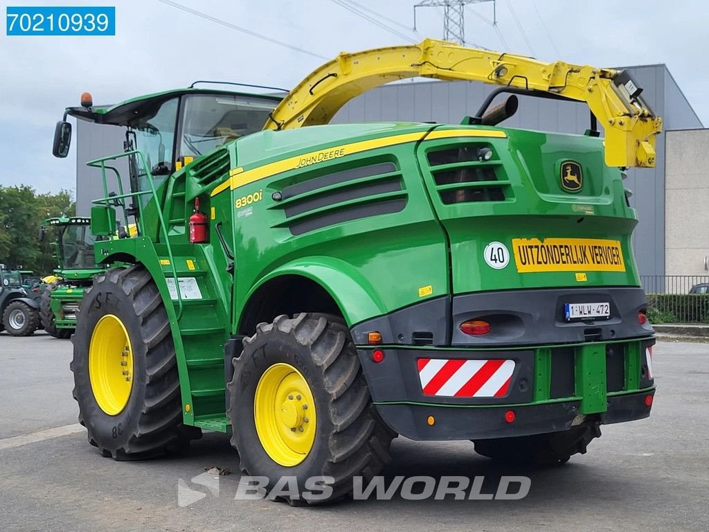 Feldhäcksler tipa John Deere 8300i 4X4 WITH JD 460 PLUS 8000 SERIE HEADER, Gebrauchtmaschine u Veghel (Slika 3)