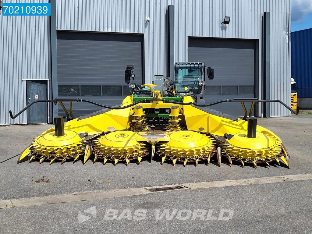 Feldhäcksler типа John Deere 8300i 4X4 WITH JD 460 PLUS 8000 SERIE HEADER, Gebrauchtmaschine в Veghel (Фотография 5)