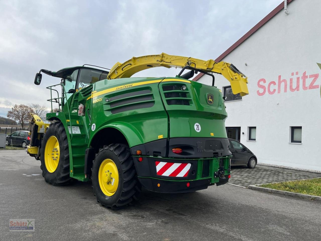 Feldhäcksler des Typs John Deere 8300i Maishäcksler 910Bh, Gebrauchtmaschine in Schierling (Bild 3)