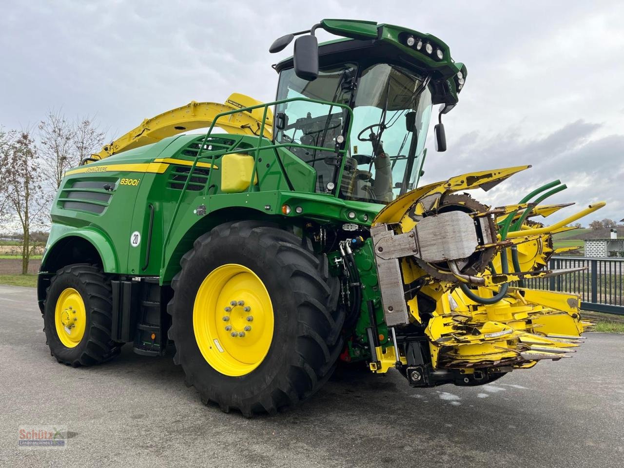 Feldhäcksler des Typs John Deere 8300i Maishäcksler 910Bh, Gebrauchtmaschine in Schierling (Bild 7)