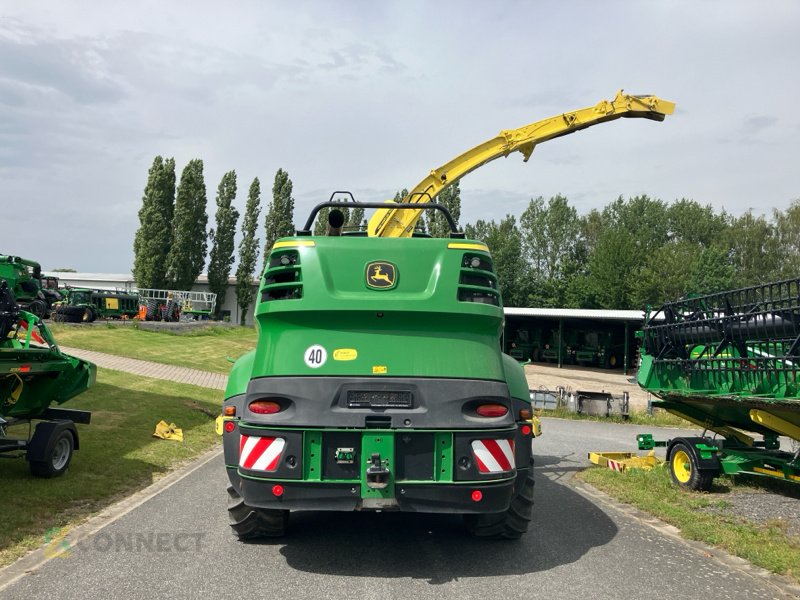 Feldhäcksler Türe ait John Deere 8300i mit Kemper 360+ und PickUp, Gebrauchtmaschine içinde Rauschwitz (resim 5)