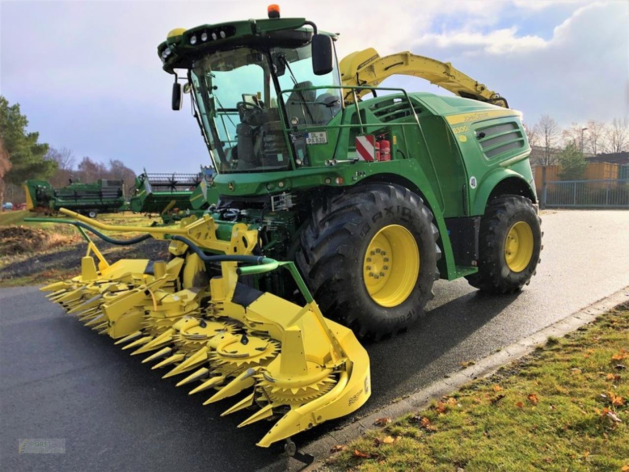 Feldhäcksler typu John Deere 8300I MIT KEMPER 360PLUS & PU 639, Gebrauchtmaschine w Rauschwitz (Zdjęcie 1)