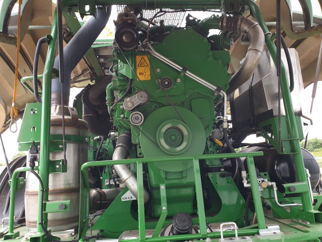 Feldhäcksler du type John Deere 8300I, Neumaschine en Sittensen (Photo 8)