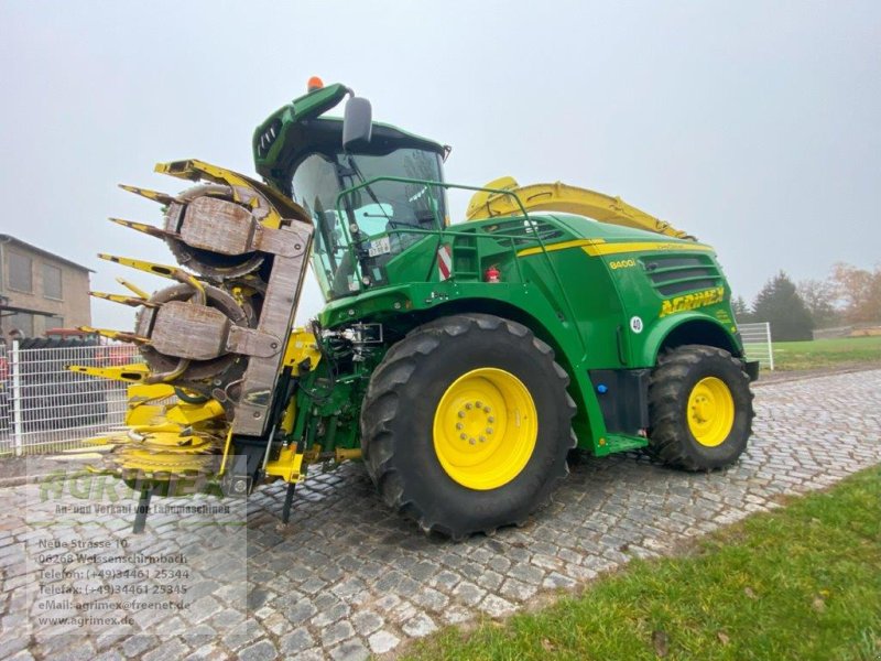 Feldhäcksler от тип John Deere 8400 i ALLRAD, Gebrauchtmaschine в Weißenschirmbach