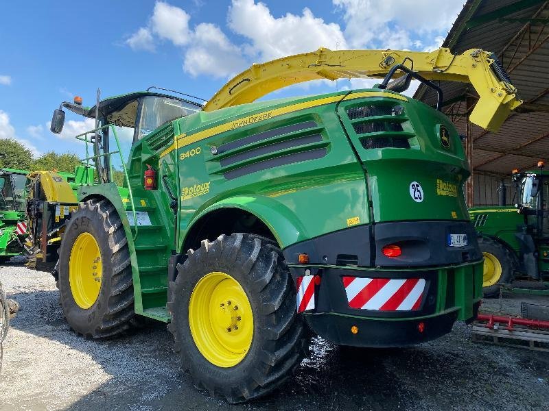 Feldhäcksler tip John Deere 8400, Gebrauchtmaschine in ESCAUDOEUVRES (Poză 5)