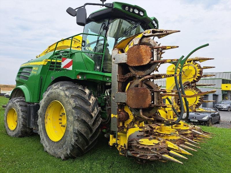 Feldhäcksler del tipo John Deere 8400, Gebrauchtmaschine en VOUZIERS (Imagen 2)