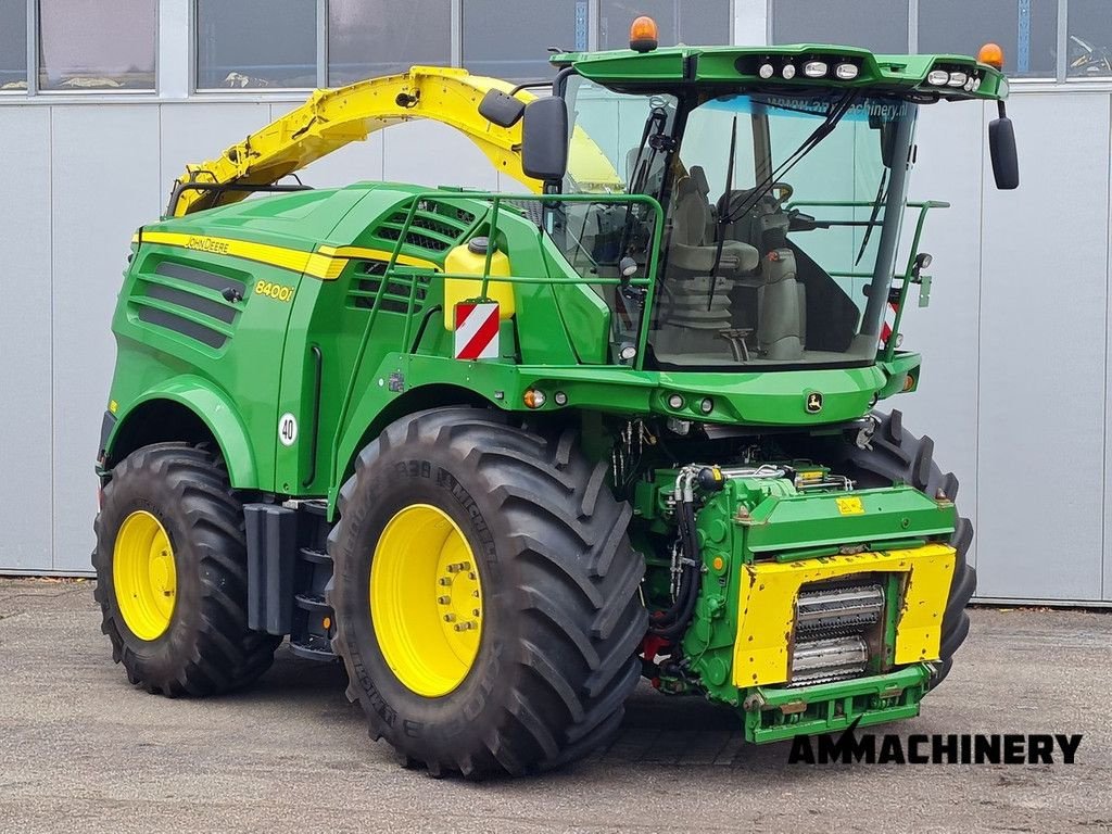 Feldhäcksler van het type John Deere 8400, Gebrauchtmaschine in Horst (Foto 5)