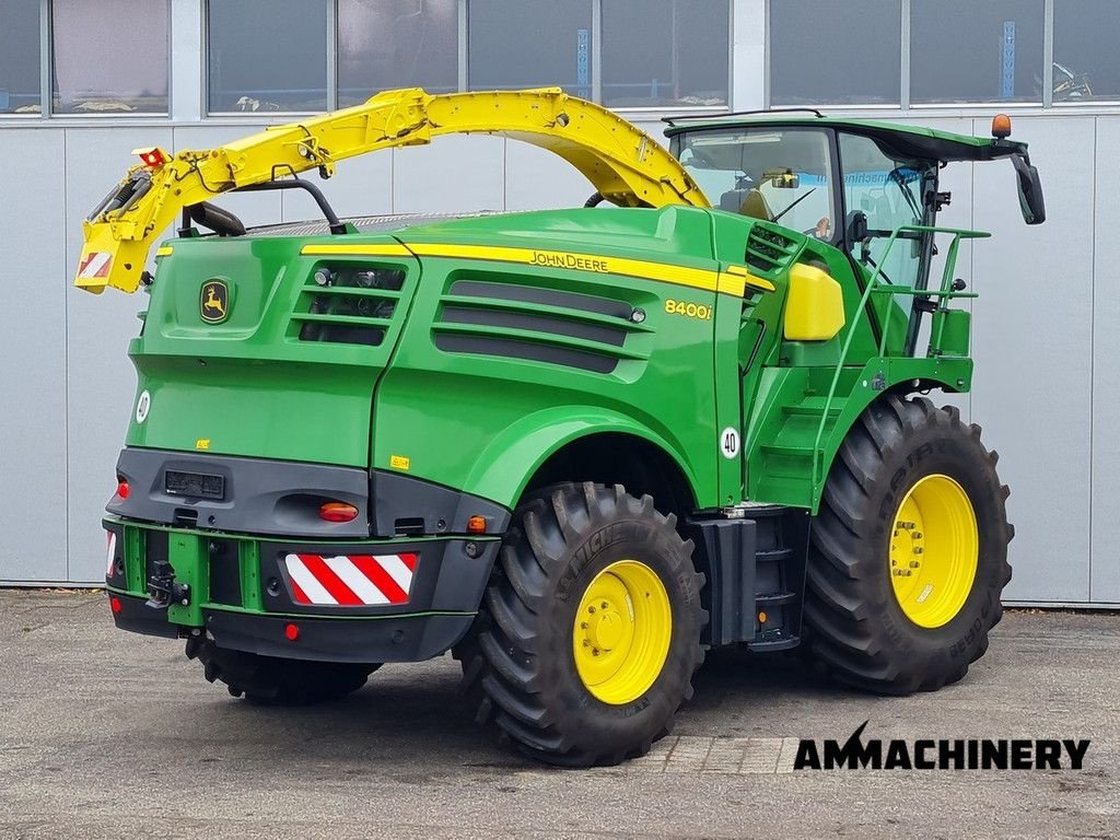 Feldhäcksler van het type John Deere 8400, Gebrauchtmaschine in Horst (Foto 4)