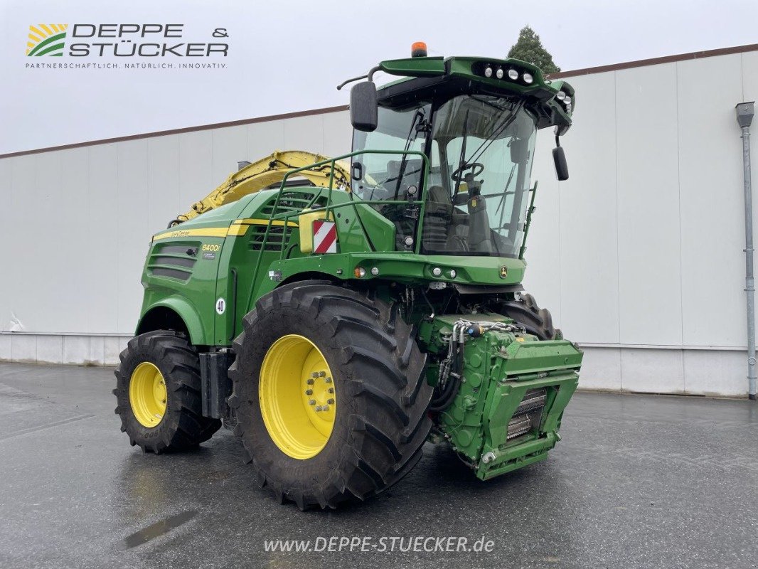 Feldhäcksler типа John Deere 8400i mit Kemper 375, Gebrauchtmaschine в Rietberg (Фотография 5)