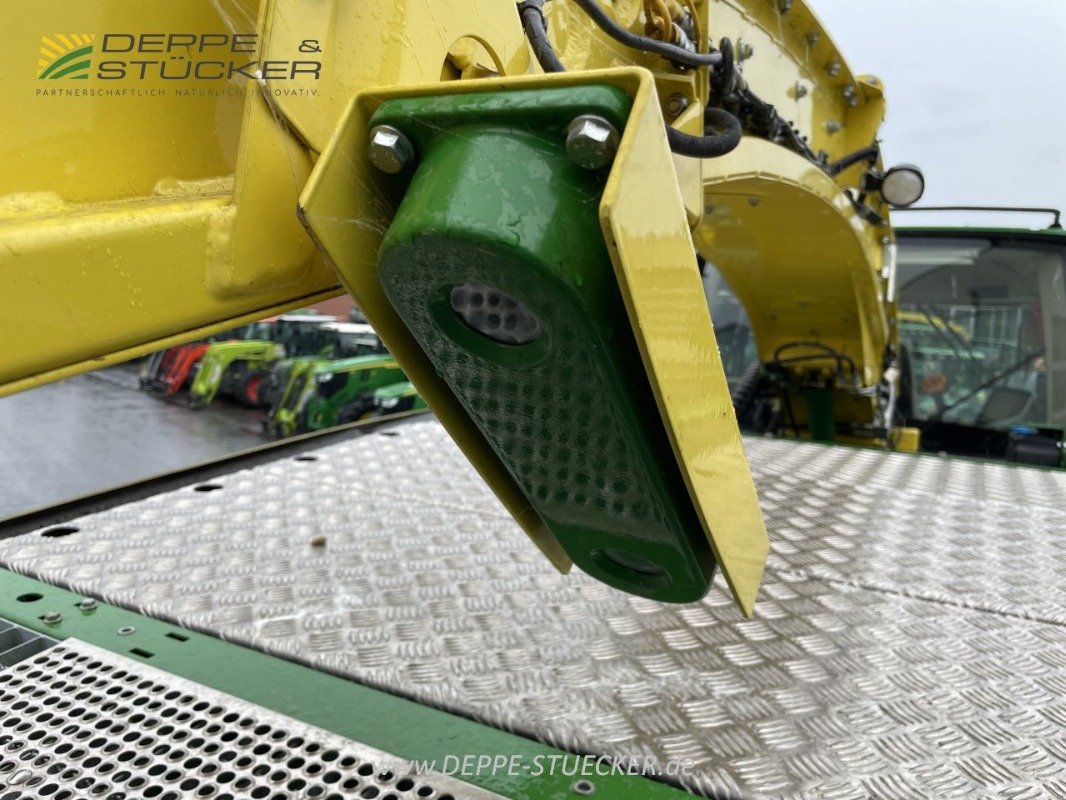 Feldhäcksler des Typs John Deere 8400i mit Kemper 375, Gebrauchtmaschine in Rietberg (Bild 7)