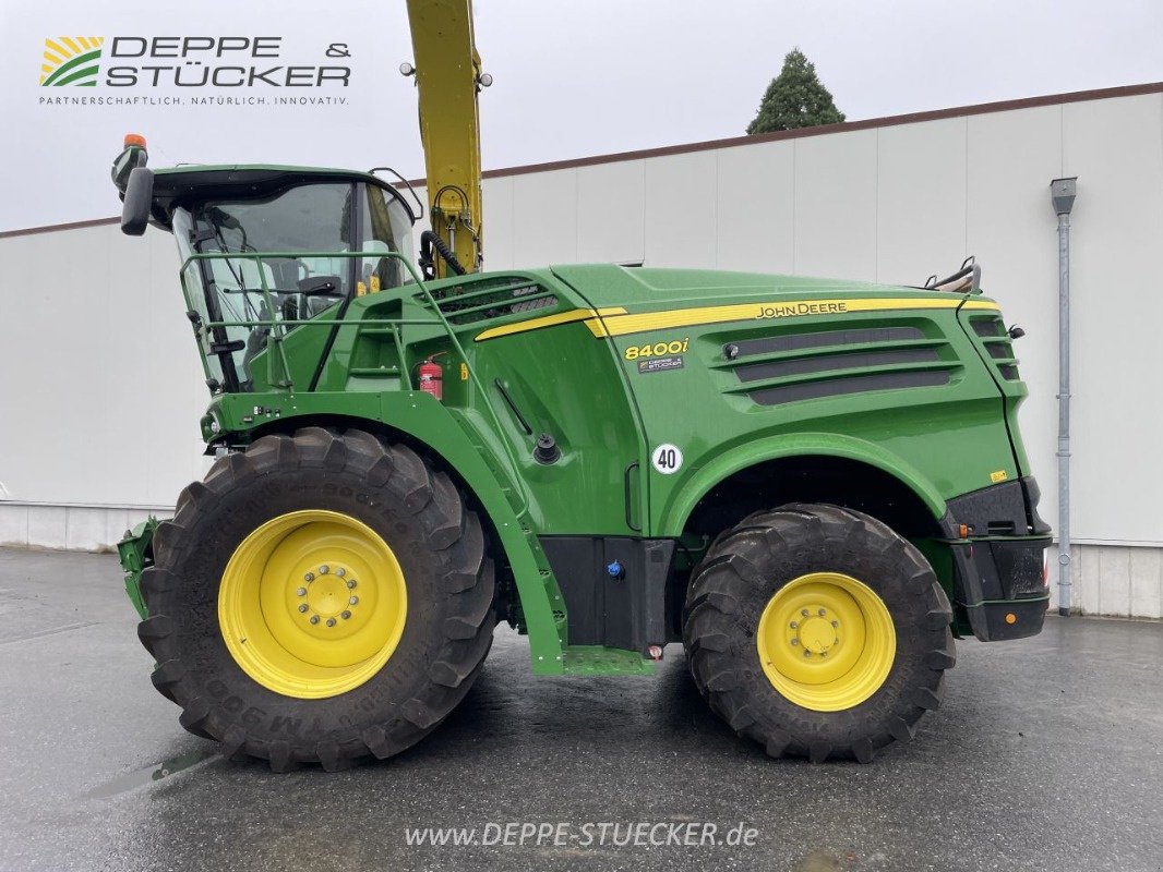 Feldhäcksler типа John Deere 8400i mit Kemper 375, Gebrauchtmaschine в Rietberg (Фотография 15)