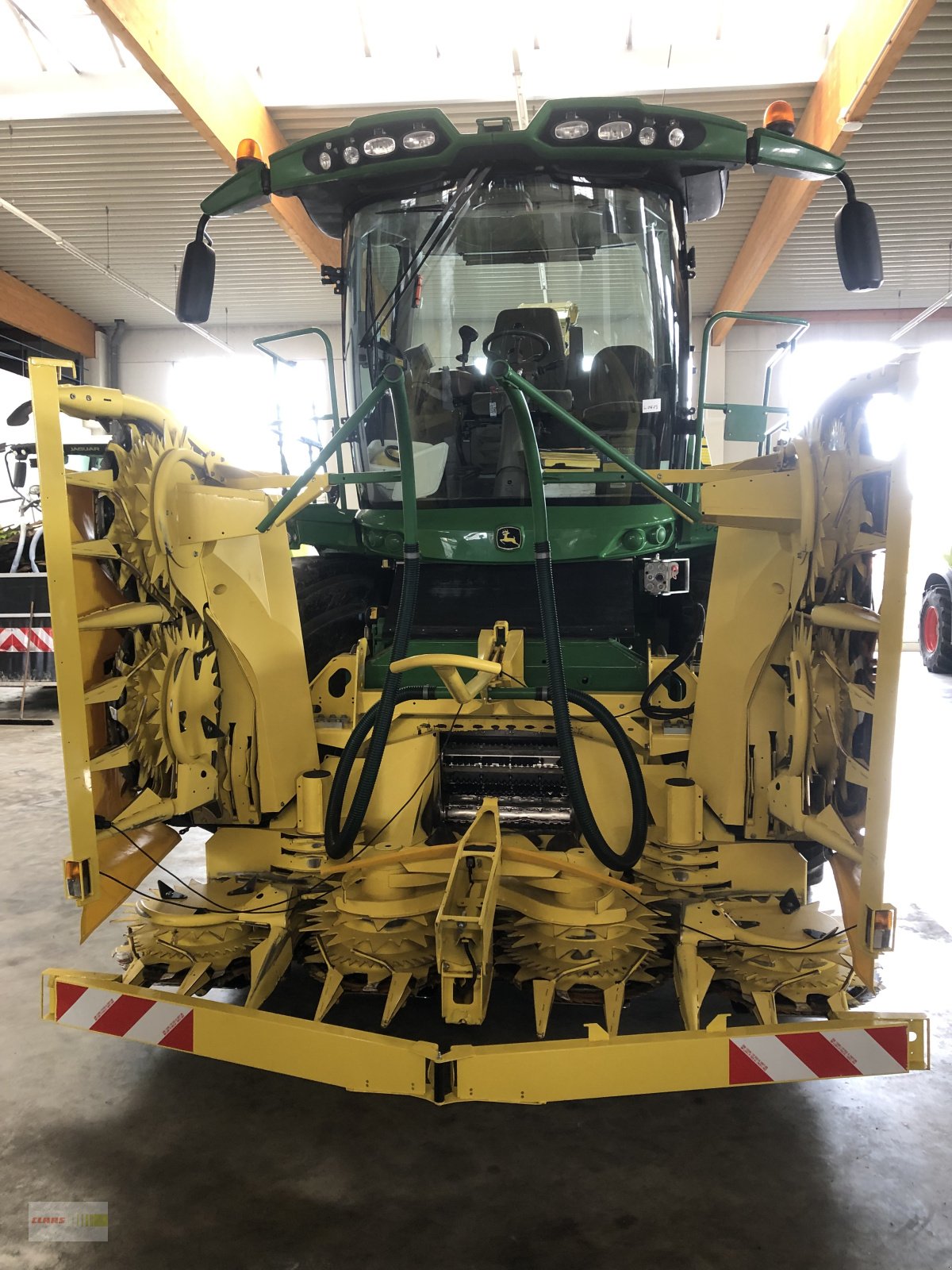 Feldhäcksler van het type John Deere 8400i PREIS REDUZIERT !!!, Gebrauchtmaschine in Langenau (Foto 3)