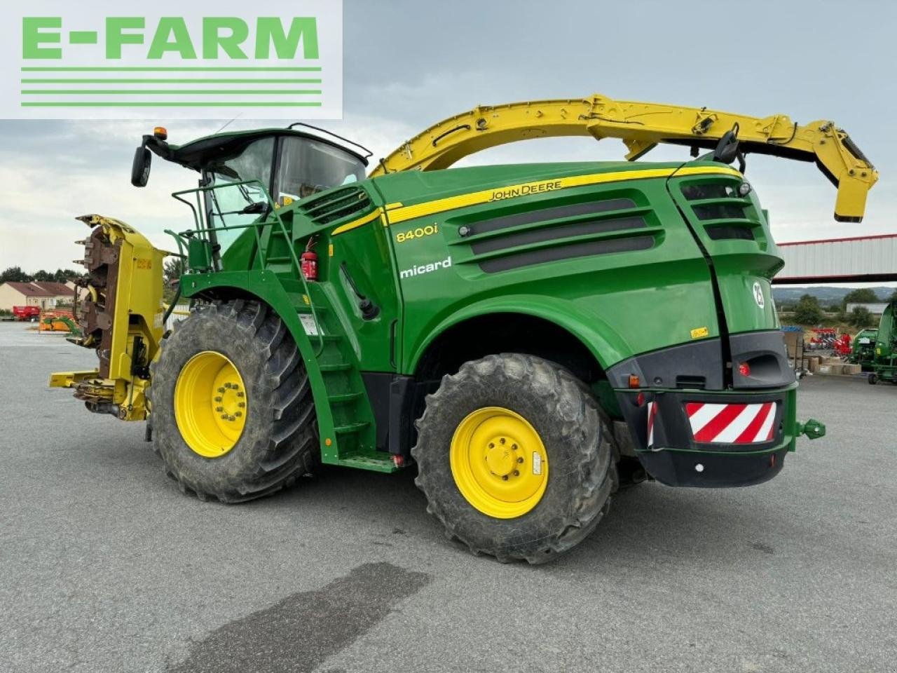 Feldhäcksler typu John Deere 8400i pro drive, Gebrauchtmaschine v Ytrac (Obrázok 4)