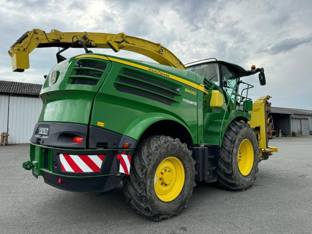 Feldhäcksler du type John Deere 8400i PRO DRIVE, Gebrauchtmaschine en GUERET (Photo 3)