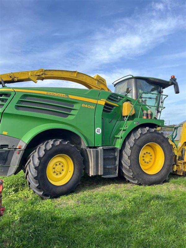 Feldhäcksler des Typs John Deere 8400i, Gebrauchtmaschine in Plessa (Bild 2)