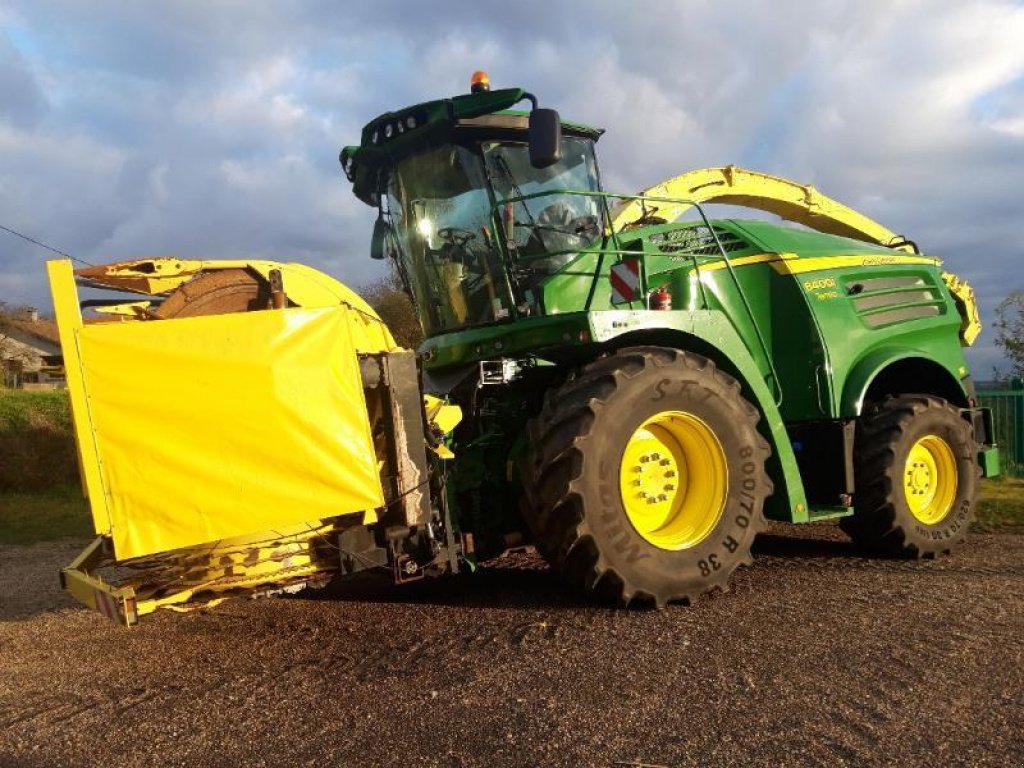 Feldhäcksler des Typs John Deere 8400i, Gebrauchtmaschine in VERDUN (Bild 1)