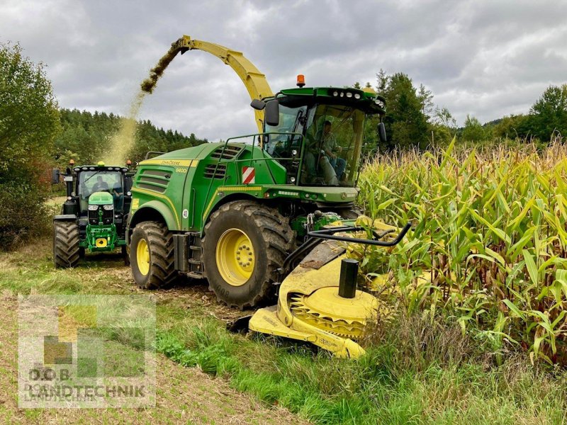 Feldhäcksler van het type John Deere 8400i, Gebrauchtmaschine in Lauterhofen (Foto 1)