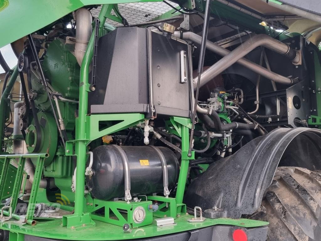 Feldhäcksler du type John Deere 8500 SFH, Gebrauchtmaschine en Albersdorf (Photo 22)