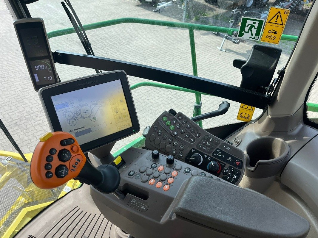 Feldhäcksler typu John Deere 8500 *Werksüberholt*, Gebrauchtmaschine v Sittensen (Obrázek 8)