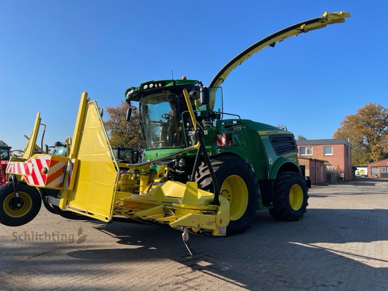 Feldhäcksler des Typs John Deere 8500, Vorführmaschine in Marxen (Bild 1)