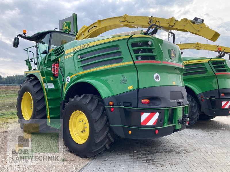 Feldhäcksler типа John Deere 8500i, Gebrauchtmaschine в Lauterhofen (Фотография 1)