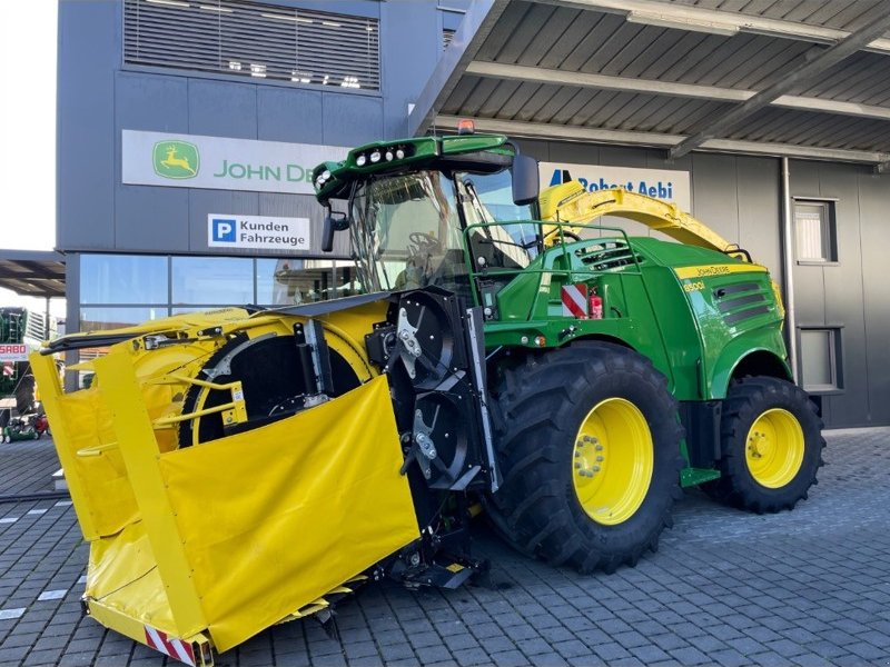 Feldhäcksler van het type John Deere 8500i, Neumaschine in Regensdorf