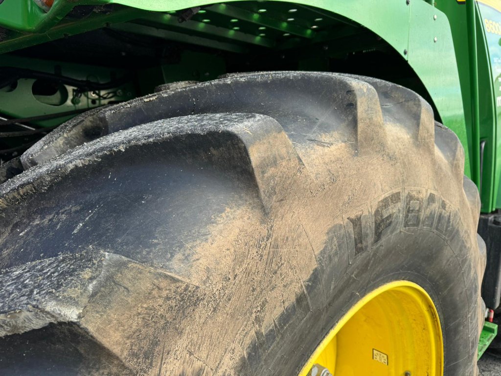 Feldhäcksler des Typs John Deere 8600, Gebrauchtmaschine in GUERET (Bild 10)