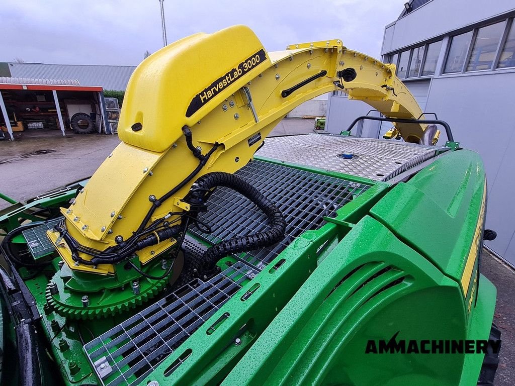 Feldhäcksler des Typs John Deere 8600, Gebrauchtmaschine in Horst (Bild 9)