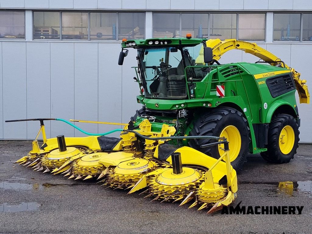 Feldhäcksler van het type John Deere 8600, Gebrauchtmaschine in Horst (Foto 2)