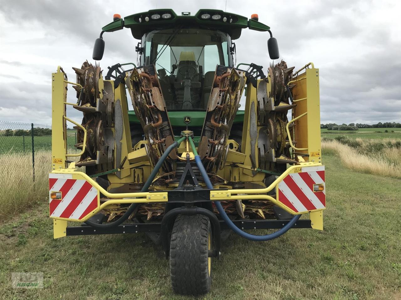 Feldhäcksler typu John Deere 8600, Gebrauchtmaschine w Alt-Mölln (Zdjęcie 2)