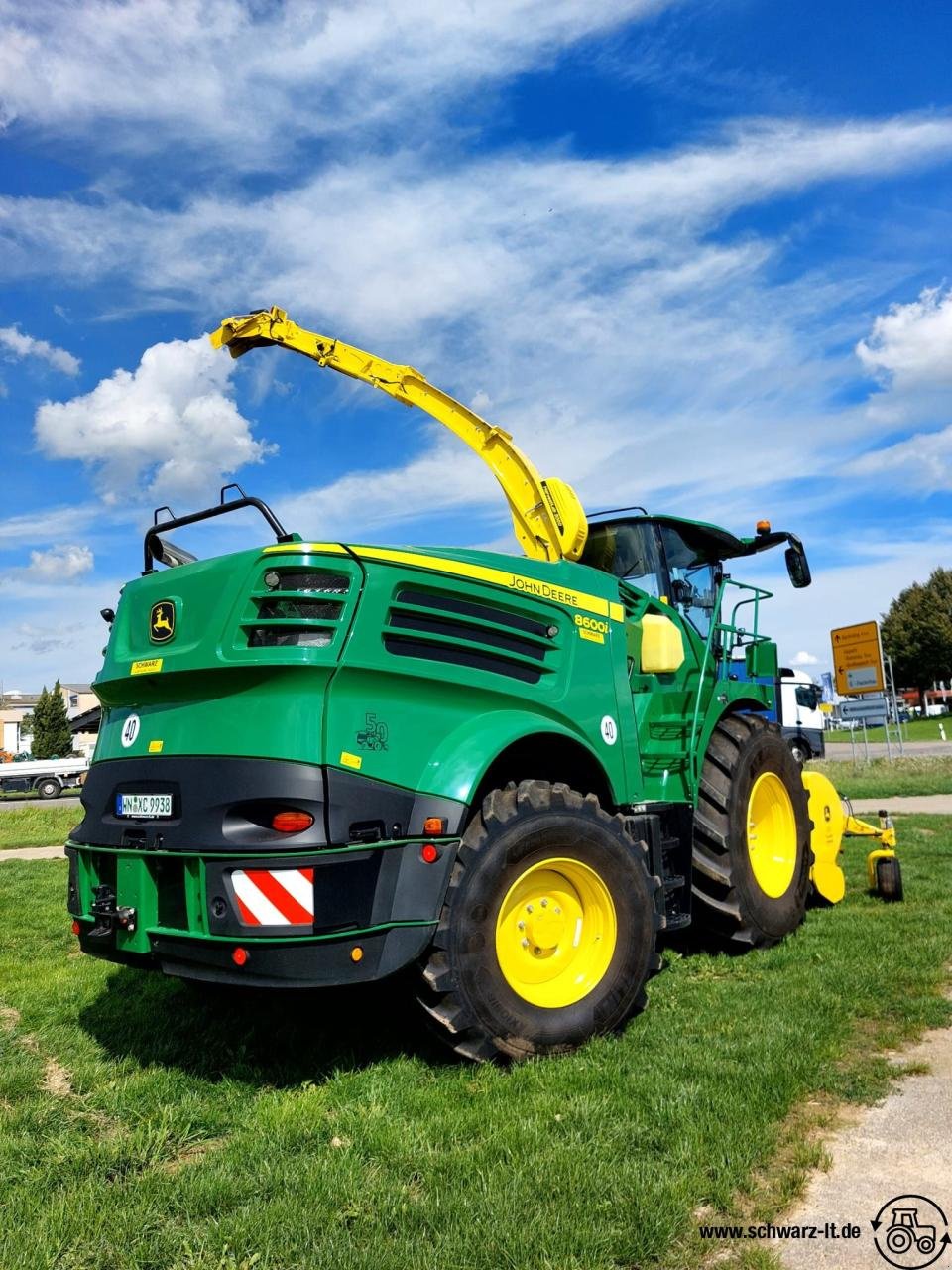 Feldhäcksler del tipo John Deere 8600i, Neumaschine en Aspach (Imagen 8)