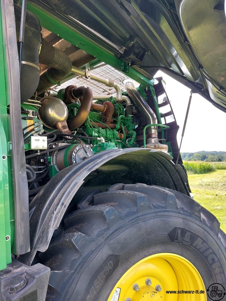 Feldhäcksler of the type John Deere 8600i, Neumaschine in Aspach (Picture 15)