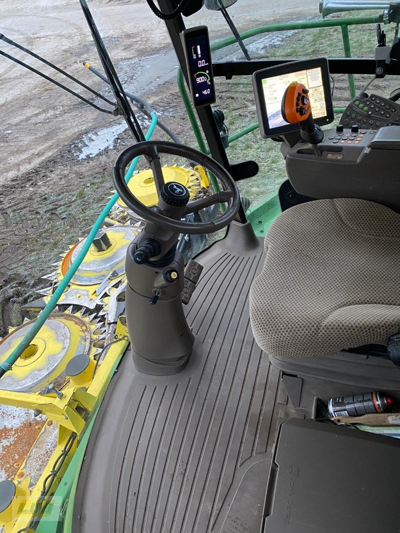 Feldhäcksler tip John Deere 8700i, Gebrauchtmaschine in Schenkenberg (Poză 14)