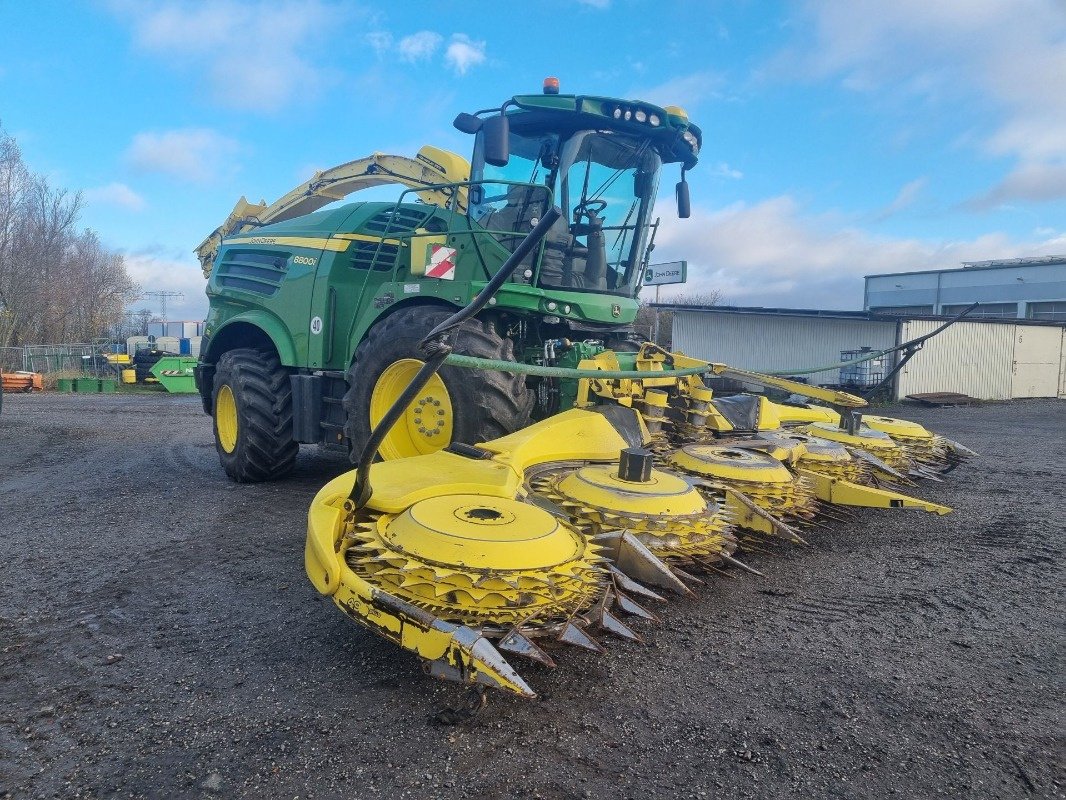 Feldhäcksler du type John Deere 8800, Gebrauchtmaschine en Neubrandenburg (Photo 3)