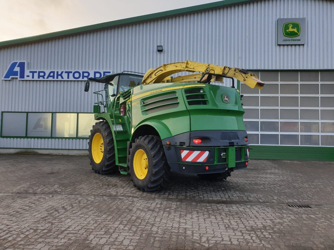 Feldhäcksler van het type John Deere 8800, Gebrauchtmaschine in Sittensen (Foto 3)