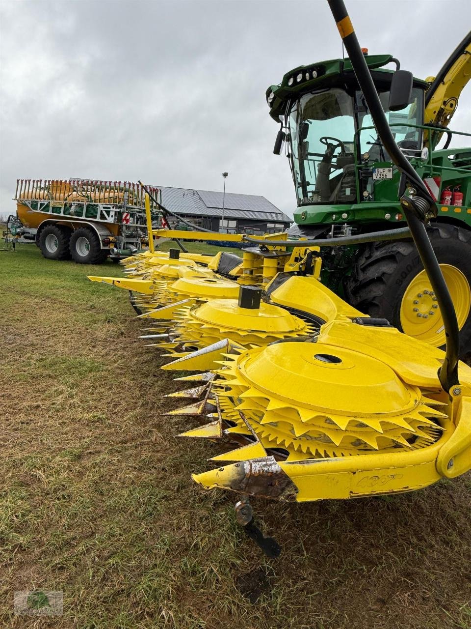 Feldhäcksler van het type John Deere 9600i, Neumaschine in Steinwiesen (Foto 12)