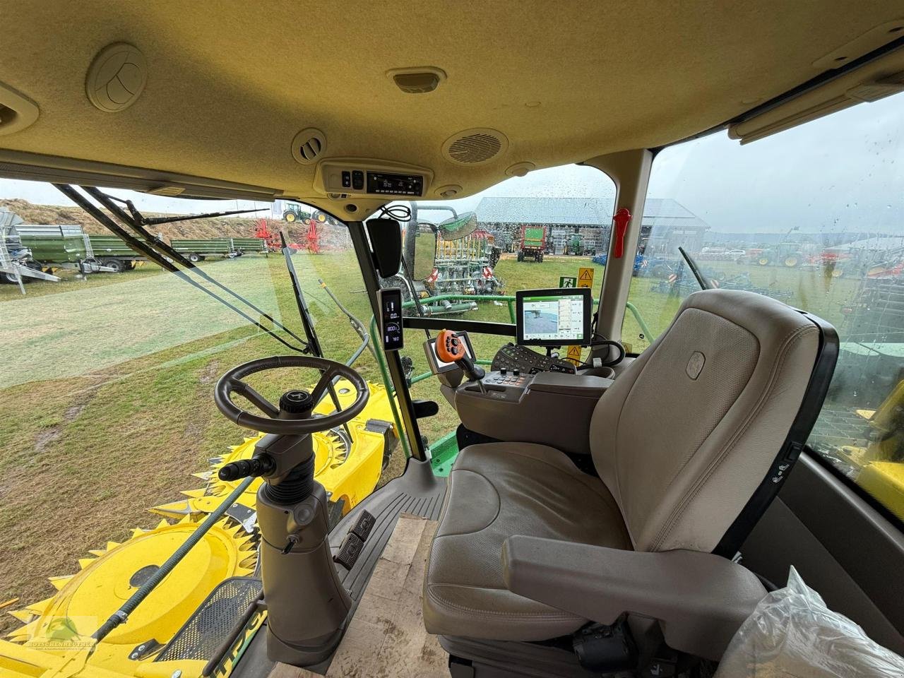 Feldhäcksler van het type John Deere 9600i, Neumaschine in Steinwiesen (Foto 15)