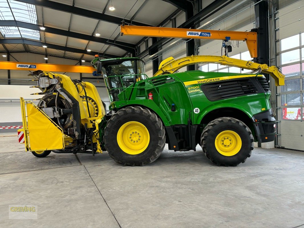 Feldhäcksler van het type John Deere 9700i ProDrive 40 km/h, Gebrauchtmaschine in Ahaus (Foto 12)