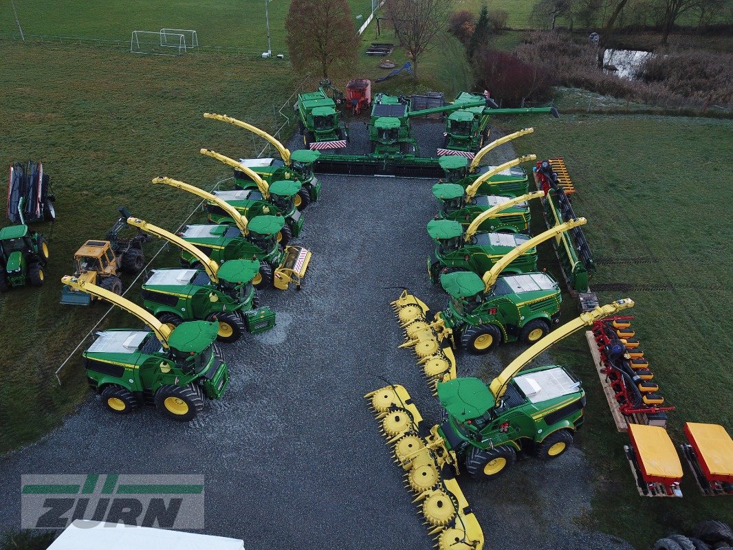 Feldhäcksler des Typs John Deere 9800, Neumaschine in Rot am See (Bild 2)