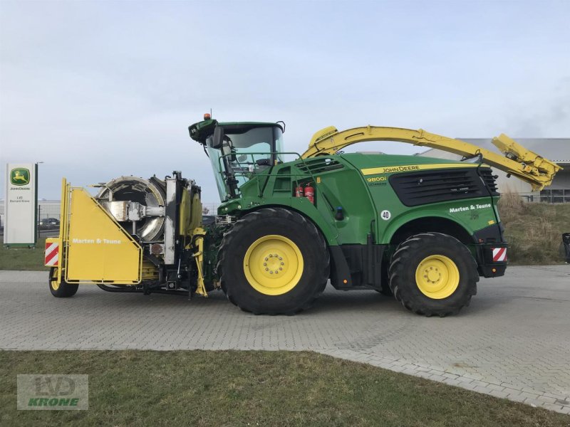 Feldhäcksler des Typs John Deere 9800, Gebrauchtmaschine in Alt-Mölln (Bild 1)