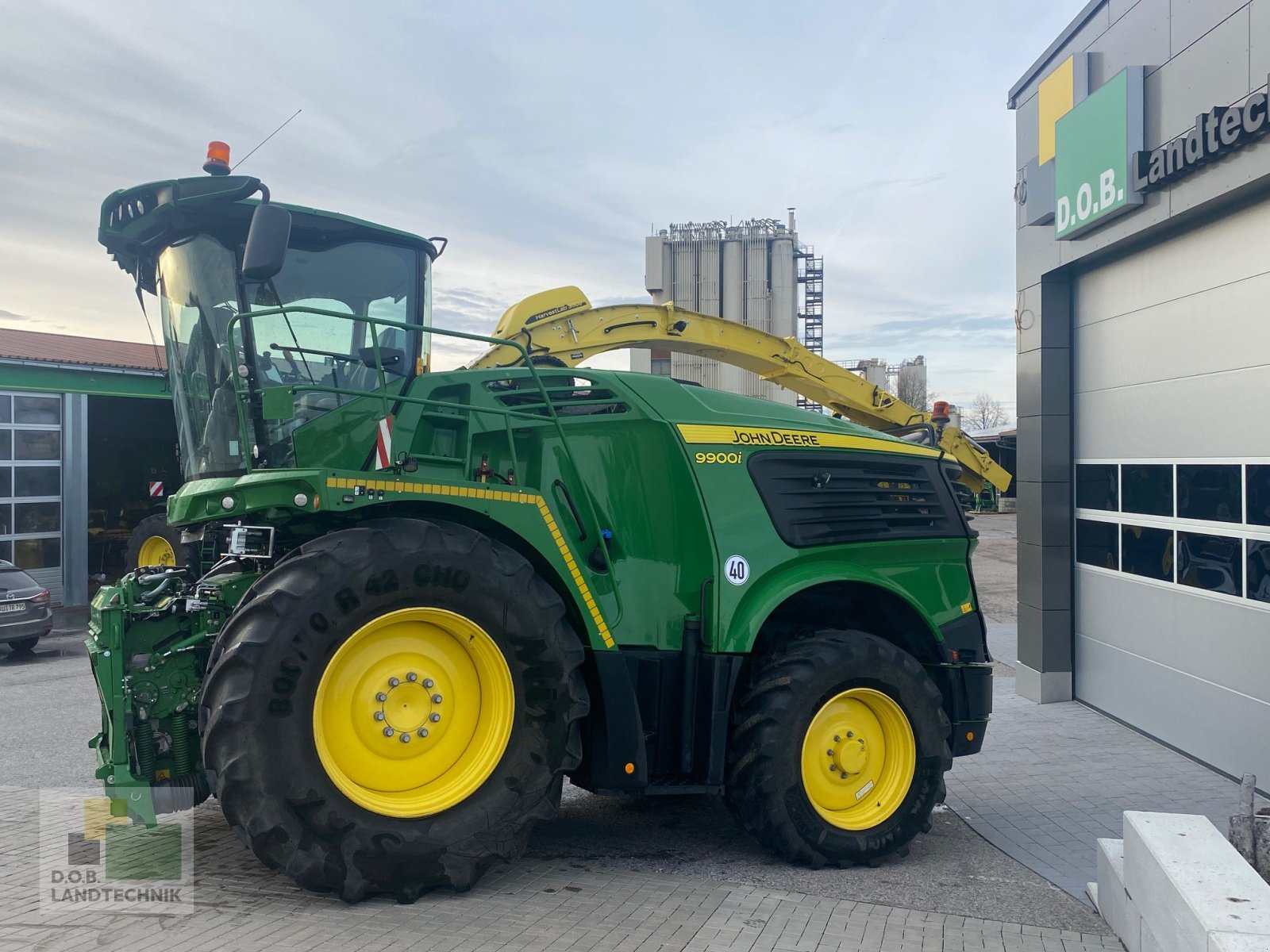 Feldhäcksler van het type John Deere 9900 i, Gebrauchtmaschine in Lauterhofen (Foto 4)