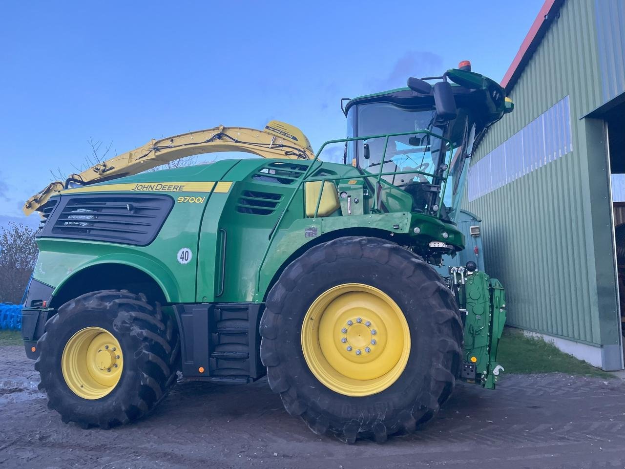 Feldhäcksler des Typs John Deere 9900i mit Vorsatz & PickUp, Gebrauchtmaschine in Könnern (Bild 3)