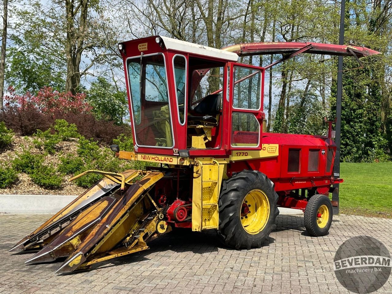 Feldhäcksler of the type New Holland 1770, Gebrauchtmaschine in Vriezenveen (Picture 1)