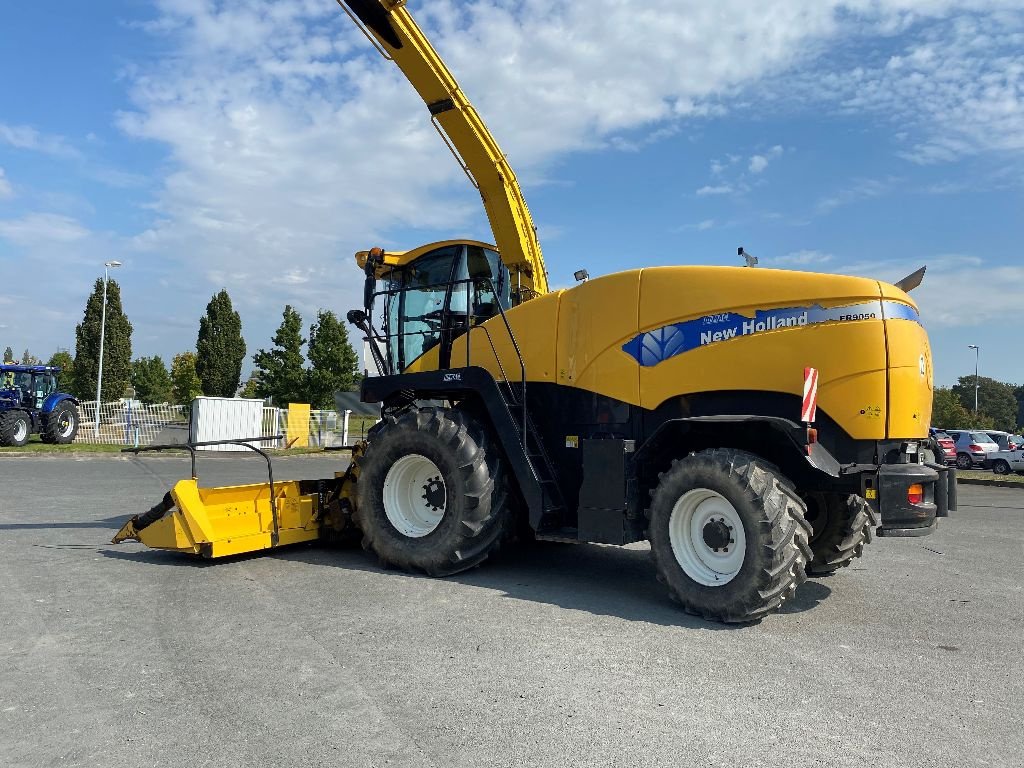 Feldhäcksler типа New Holland FR 9050, Gebrauchtmaschine в CHATEAUBRIANT CEDEX (Фотография 5)