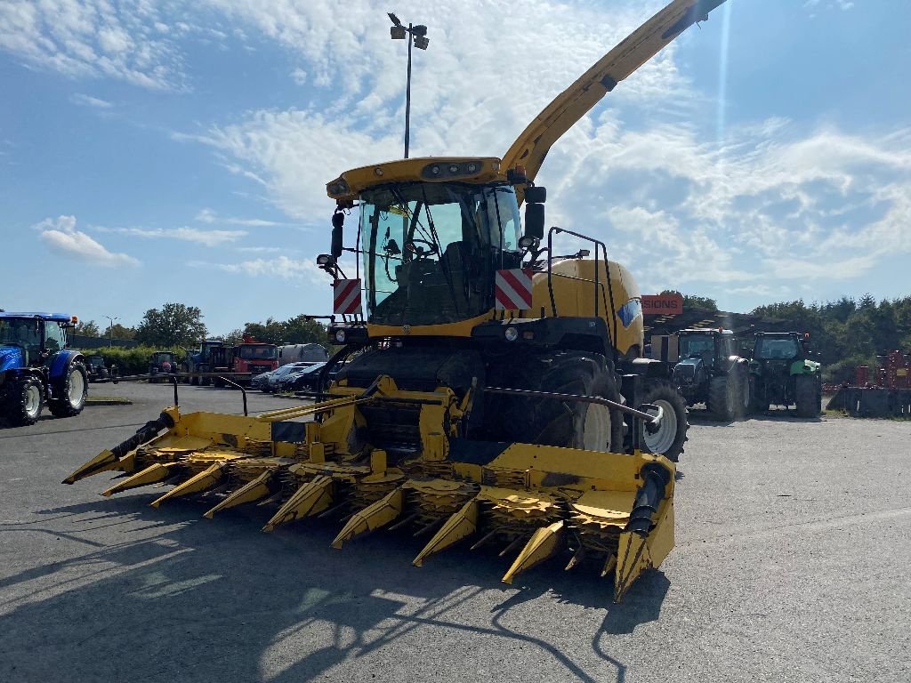 Feldhäcksler of the type New Holland FR 9050, Gebrauchtmaschine in CHATEAUBRIANT CEDEX (Picture 2)