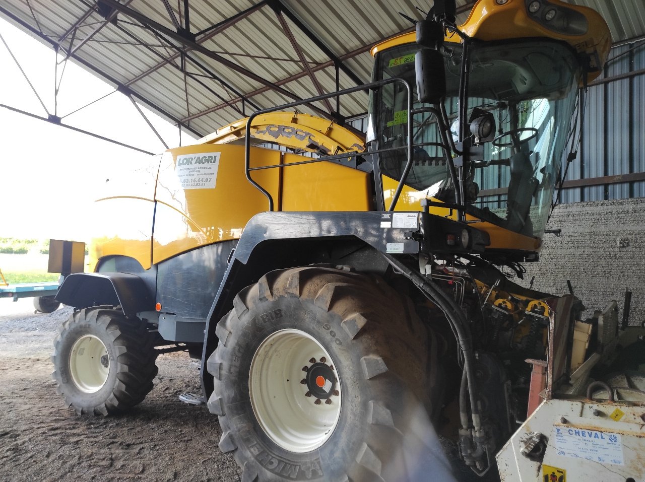 Feldhäcksler от тип New Holland FR 9060, Gebrauchtmaschine в Chauvoncourt (Снимка 4)