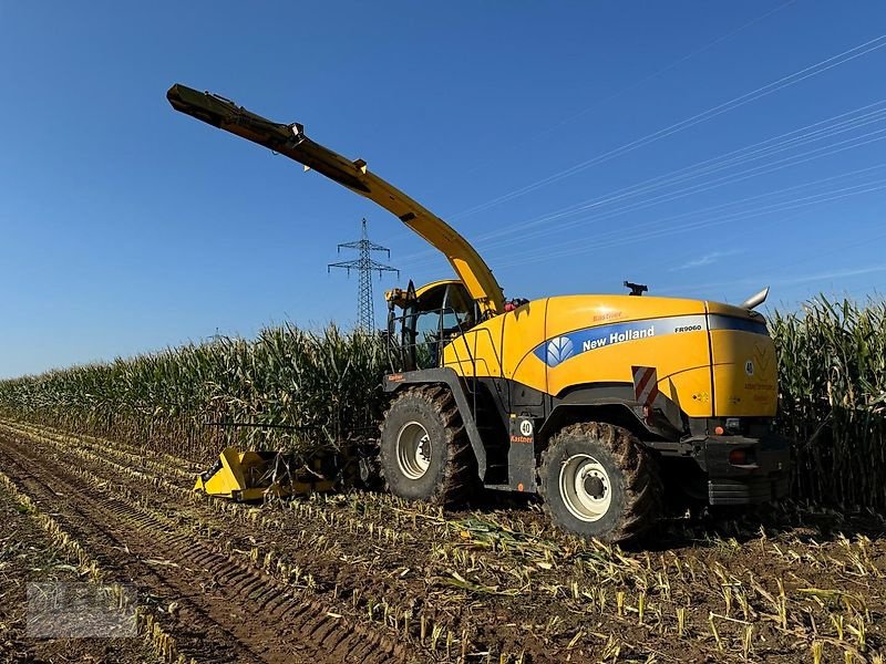 Feldhäcksler typu New Holland FR 9060, Gebrauchtmaschine w Pfeffenhausen (Zdjęcie 3)