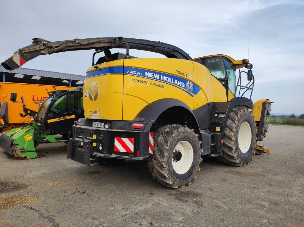 Feldhäcksler za tip New Holland FR550, Gebrauchtmaschine u Trun (Slika 10)