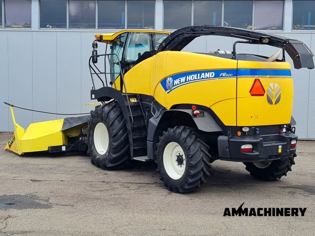 Feldhäcksler du type New Holland FR600, Gebrauchtmaschine en Horst (Photo 4)