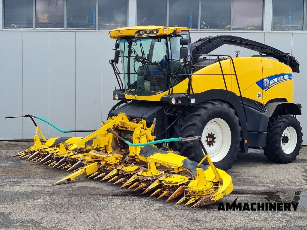 Feldhäcksler des Typs New Holland FR600, Gebrauchtmaschine in Horst (Bild 2)